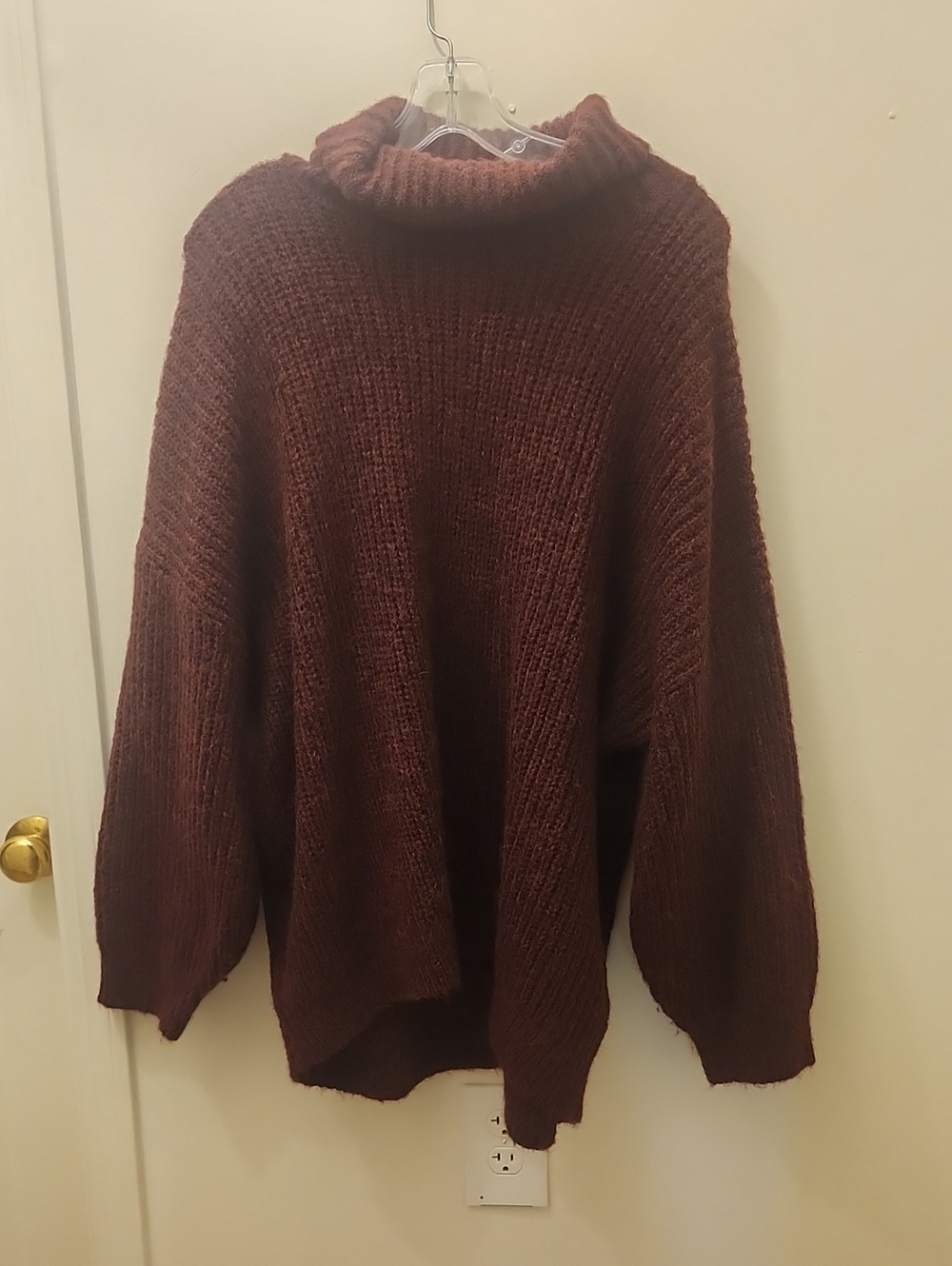 Old Navy Men's Turtleneck Sweater in Deep Brown
